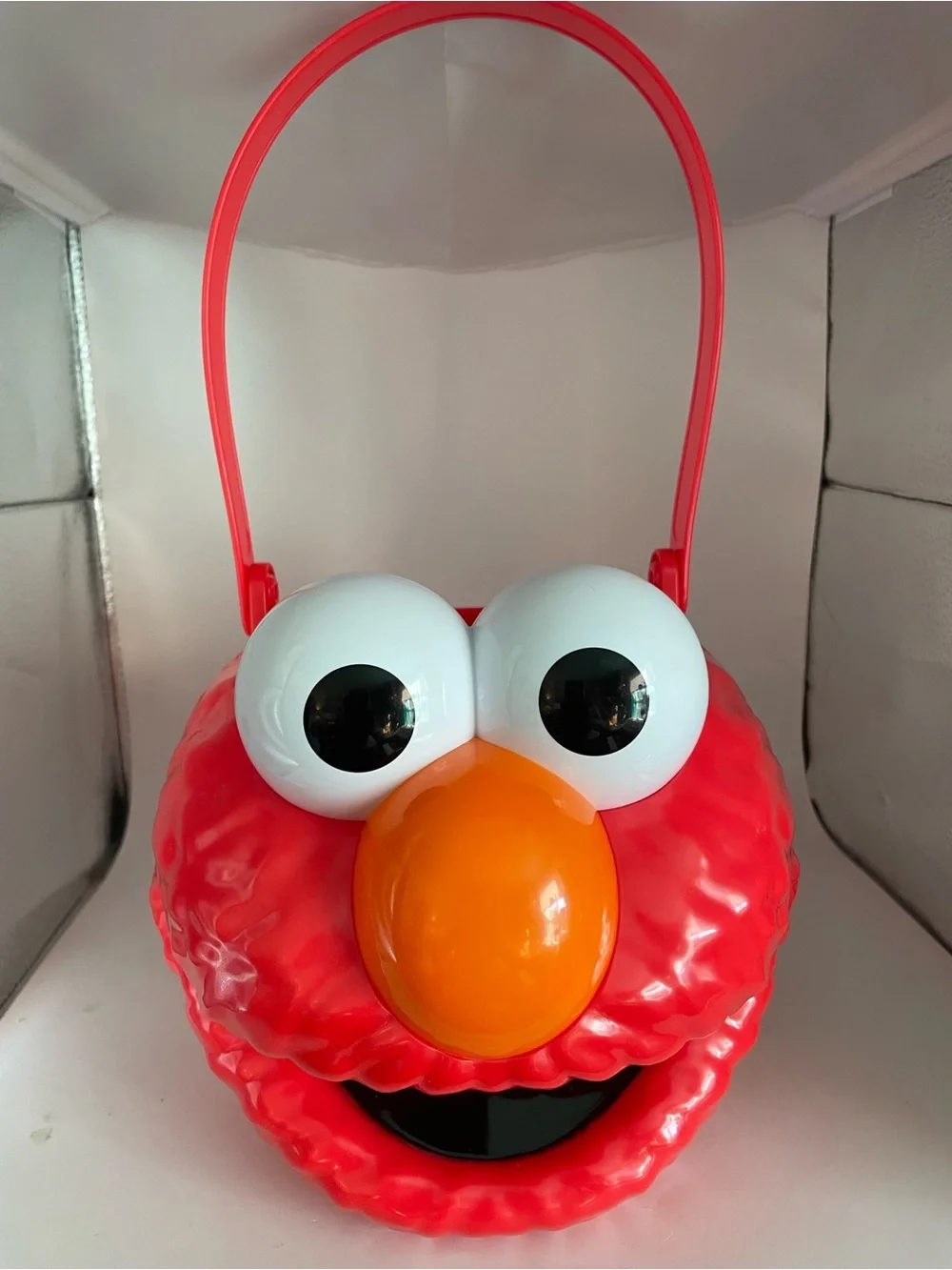 Elmo Sesame Street Trick Or Treat Bucket Durable Plastic Halloween